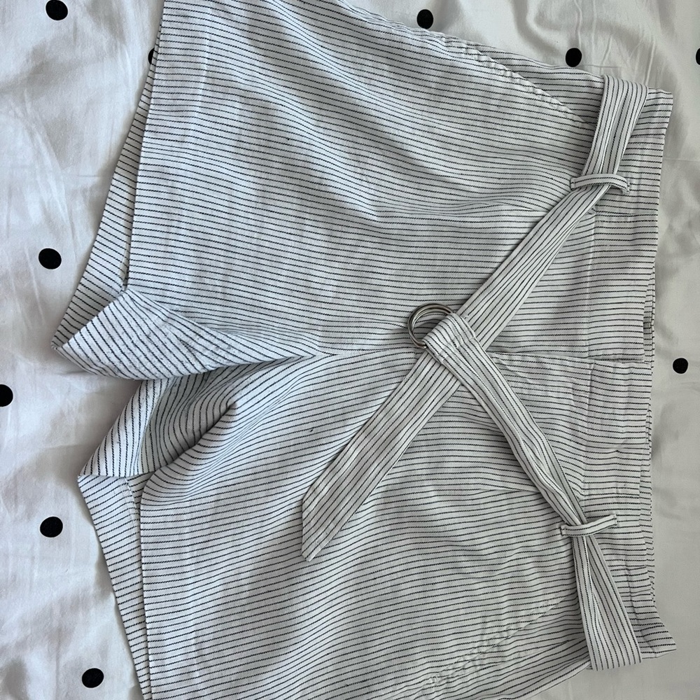 Cinched shorts